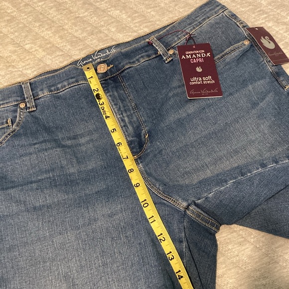 Gloria Vanderbilt Amanda capris NEW denim blue all around slimming effect 16W - Picture 6 of 10
